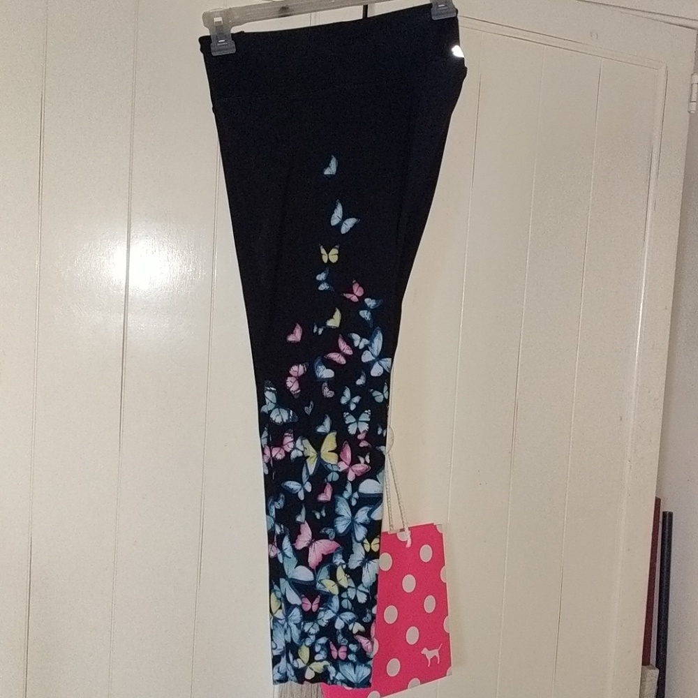 💖EUC💖Butterfly Capri leggings